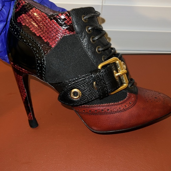 VGUC - Burberry Westmarsh Ankle Boots - Picture 8 of 16